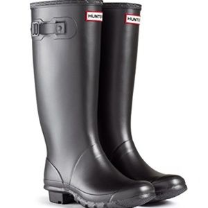 Metallic Grey Hunter Boots size 8